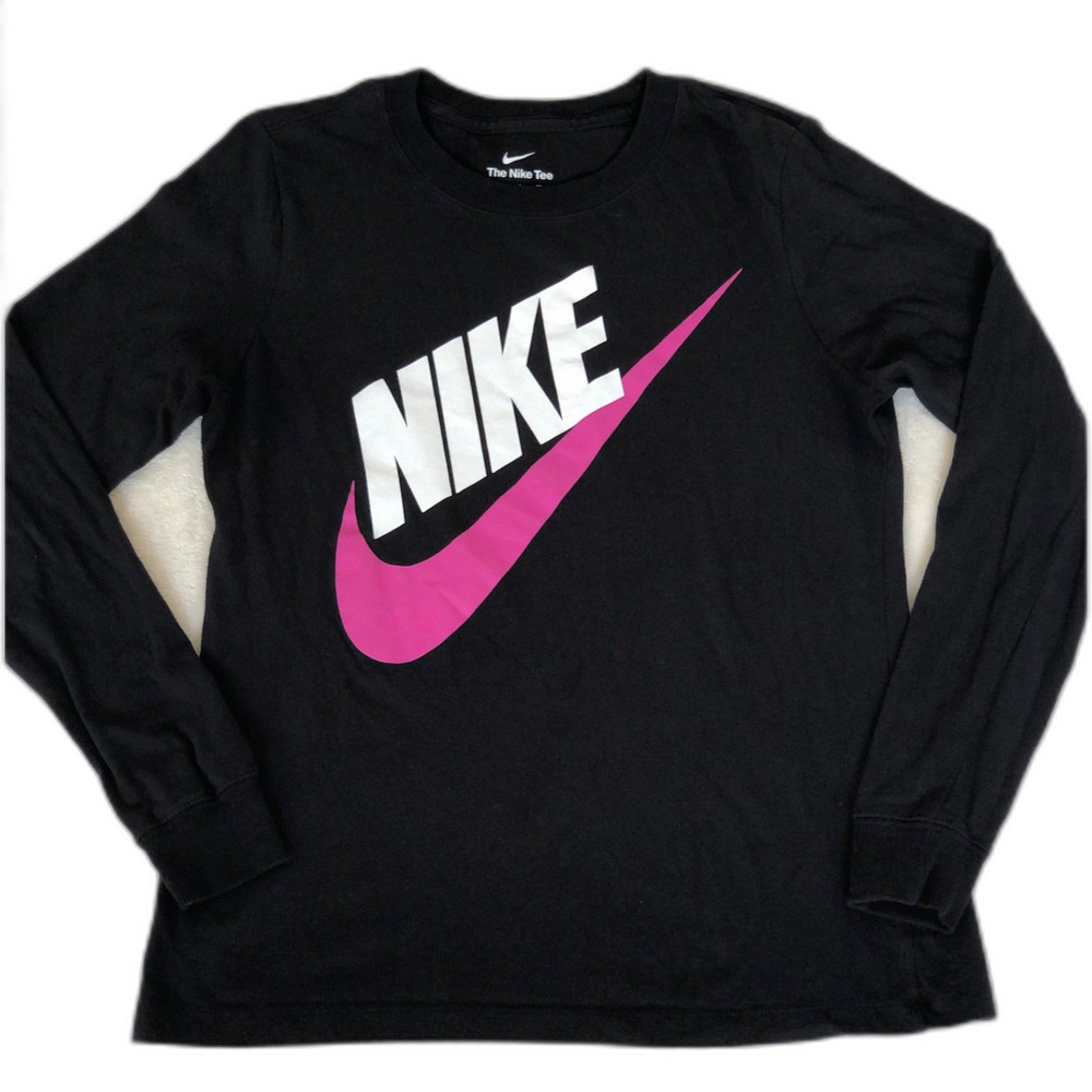 Retro Style Women's Athletic Athleisure NIKE Sport Tee